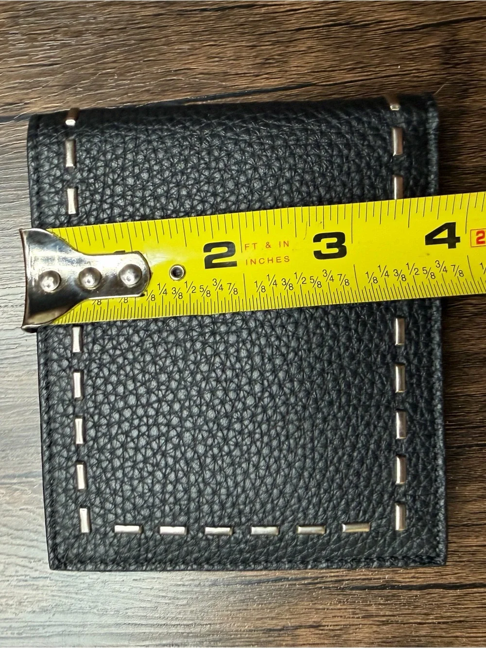 FENDI Selleria Bifold Wallet Black Cuoio Romano Pebble Leather Metal Stitch NEW